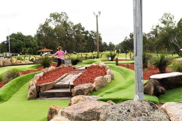 mini-golf