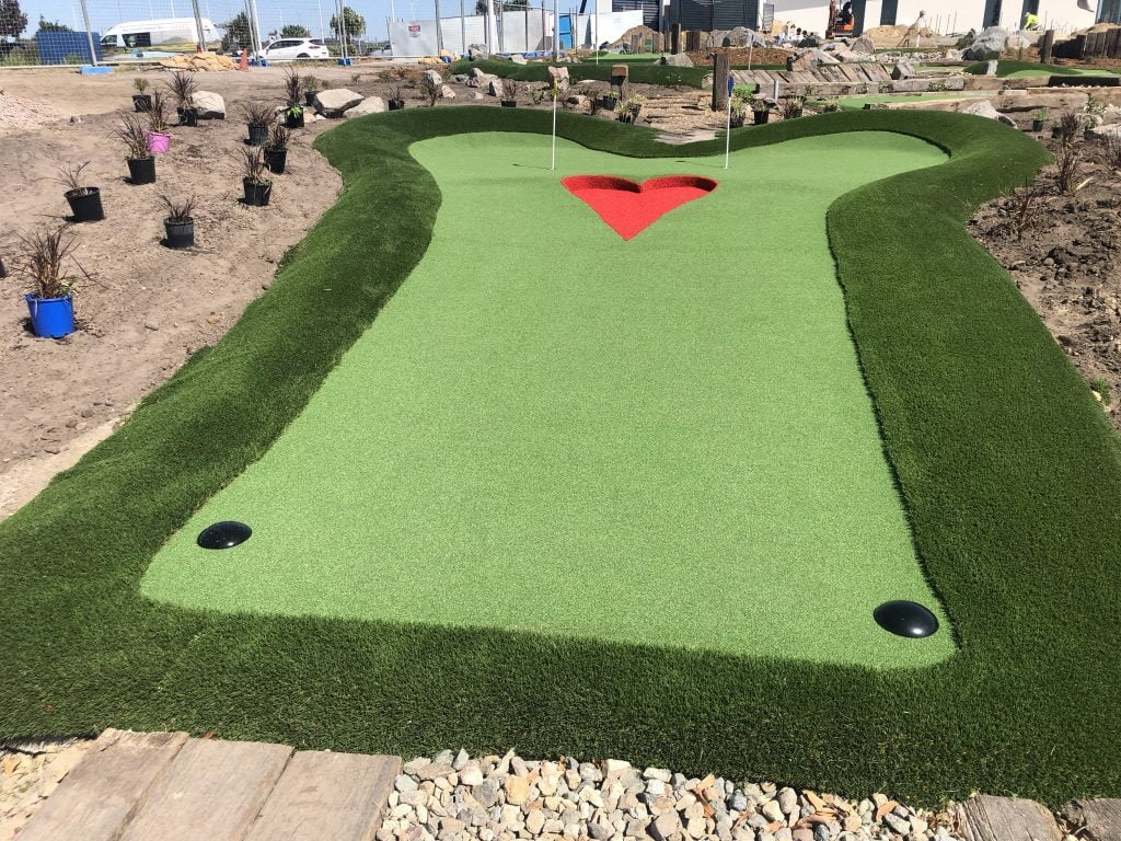 mini golf construction