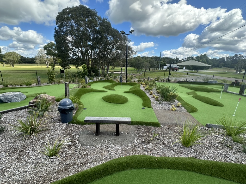 mini golf for corporate events